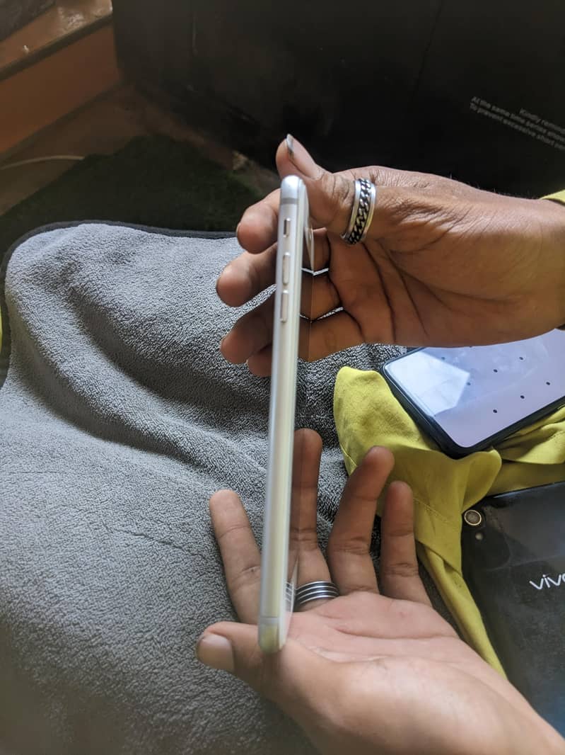 Apple iPhone 7 Plus 1