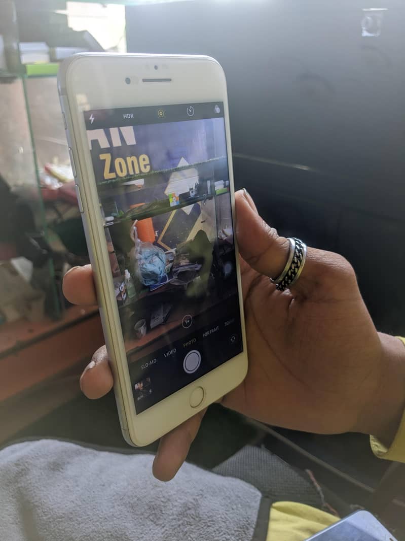 Apple iPhone 7 Plus 8