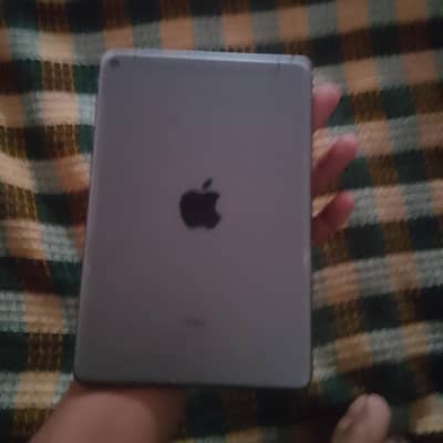 ipade mini 5 for sale touch Thora SA karack ha Baki all ok ha