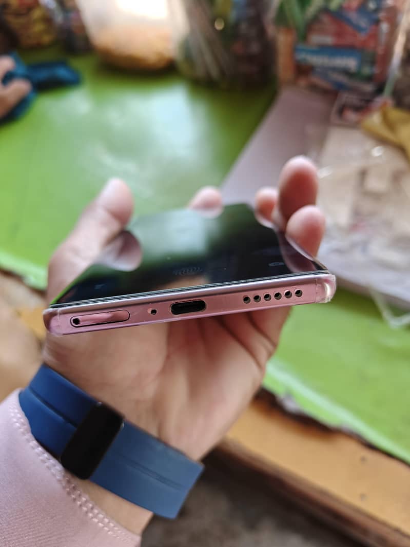 Infinix Zero 40 4