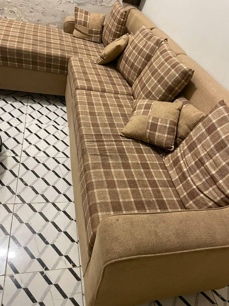 L shape sofa 0