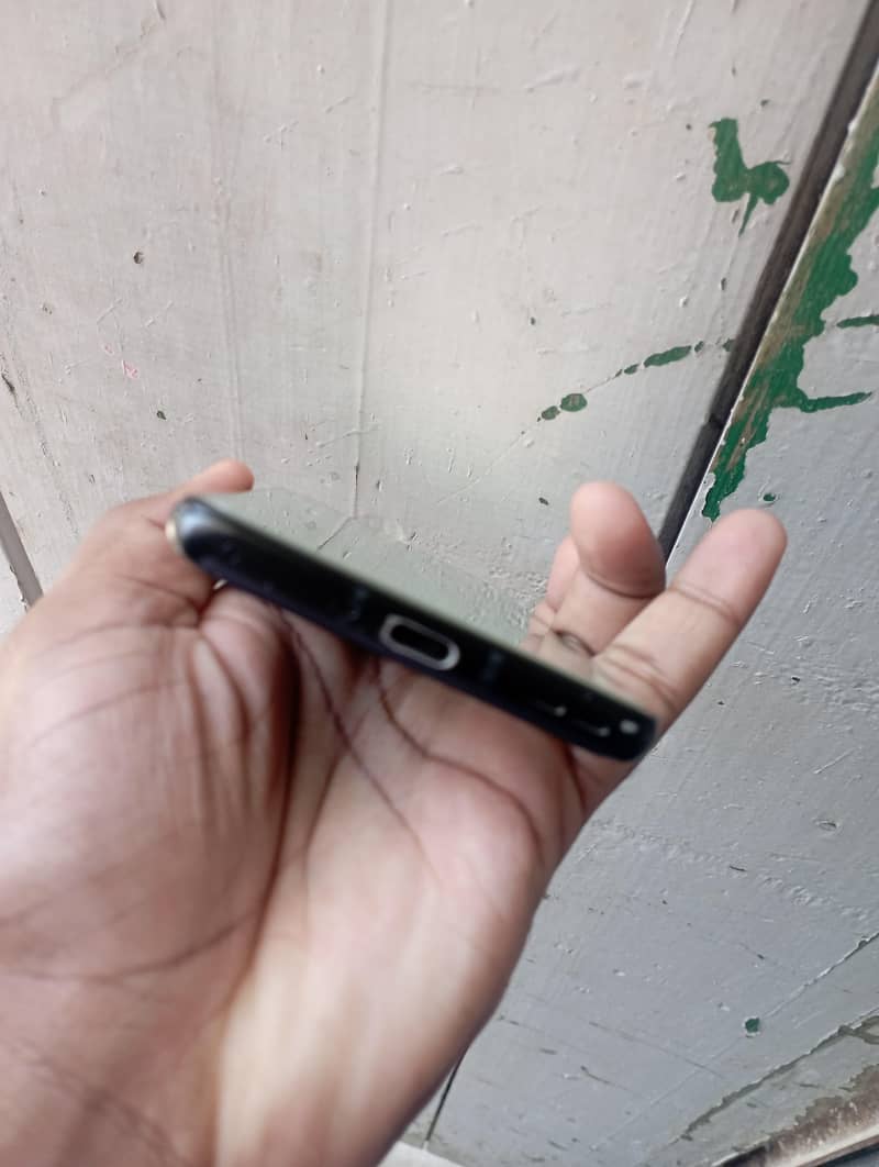 One Plus 9R 3
