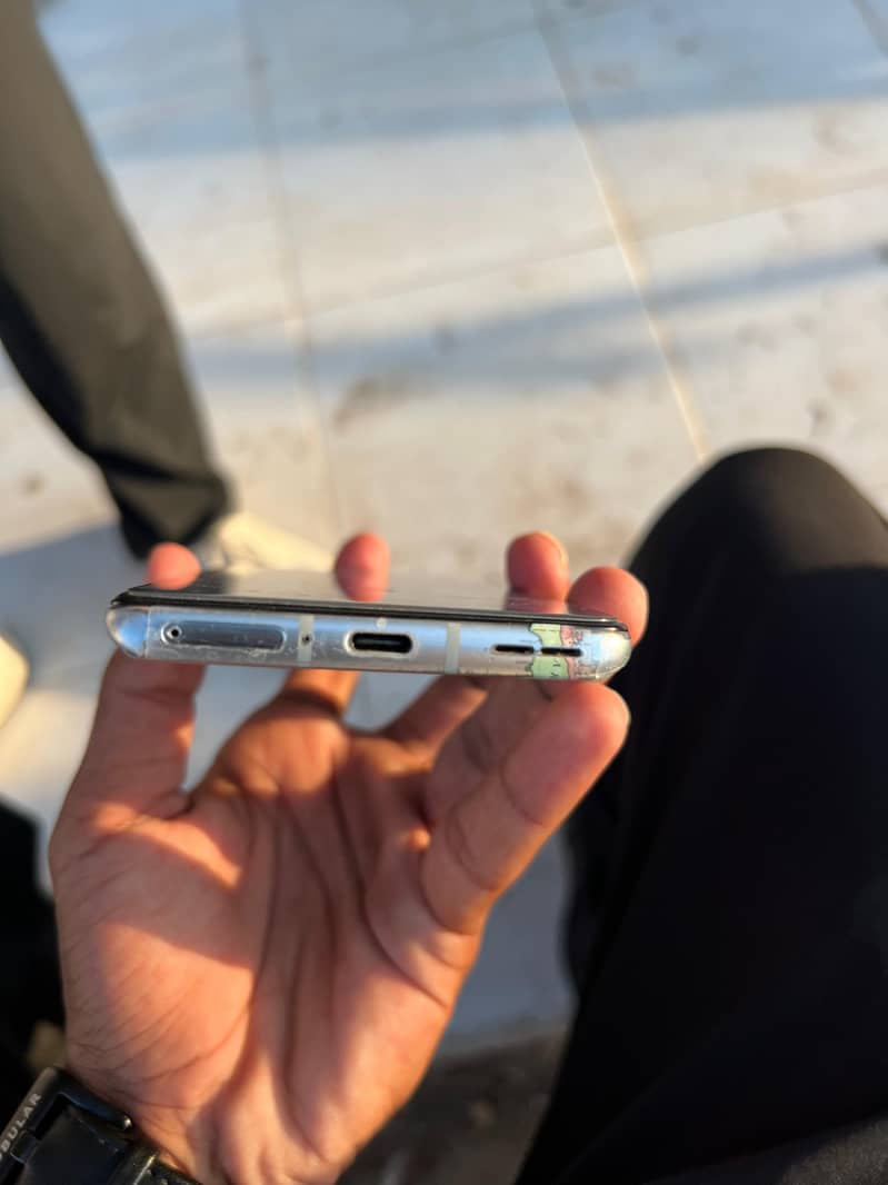 One Plus 8T 4