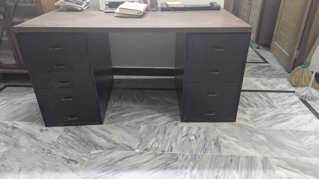 Study Table 0