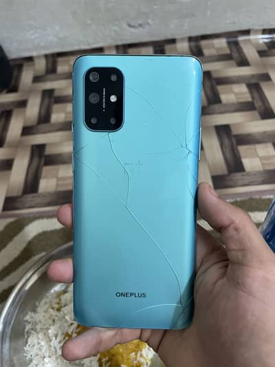 One Plus 8T 12/256 single sim C. p rate final ha 15500 is s kam ni hona