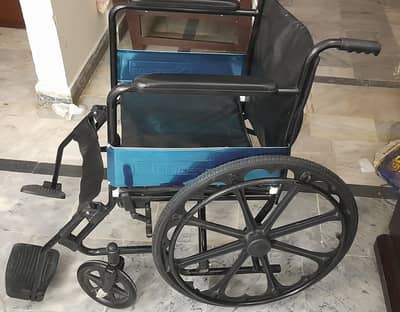Medicare Standard Wheelchair – Excellent/Like-New Condition