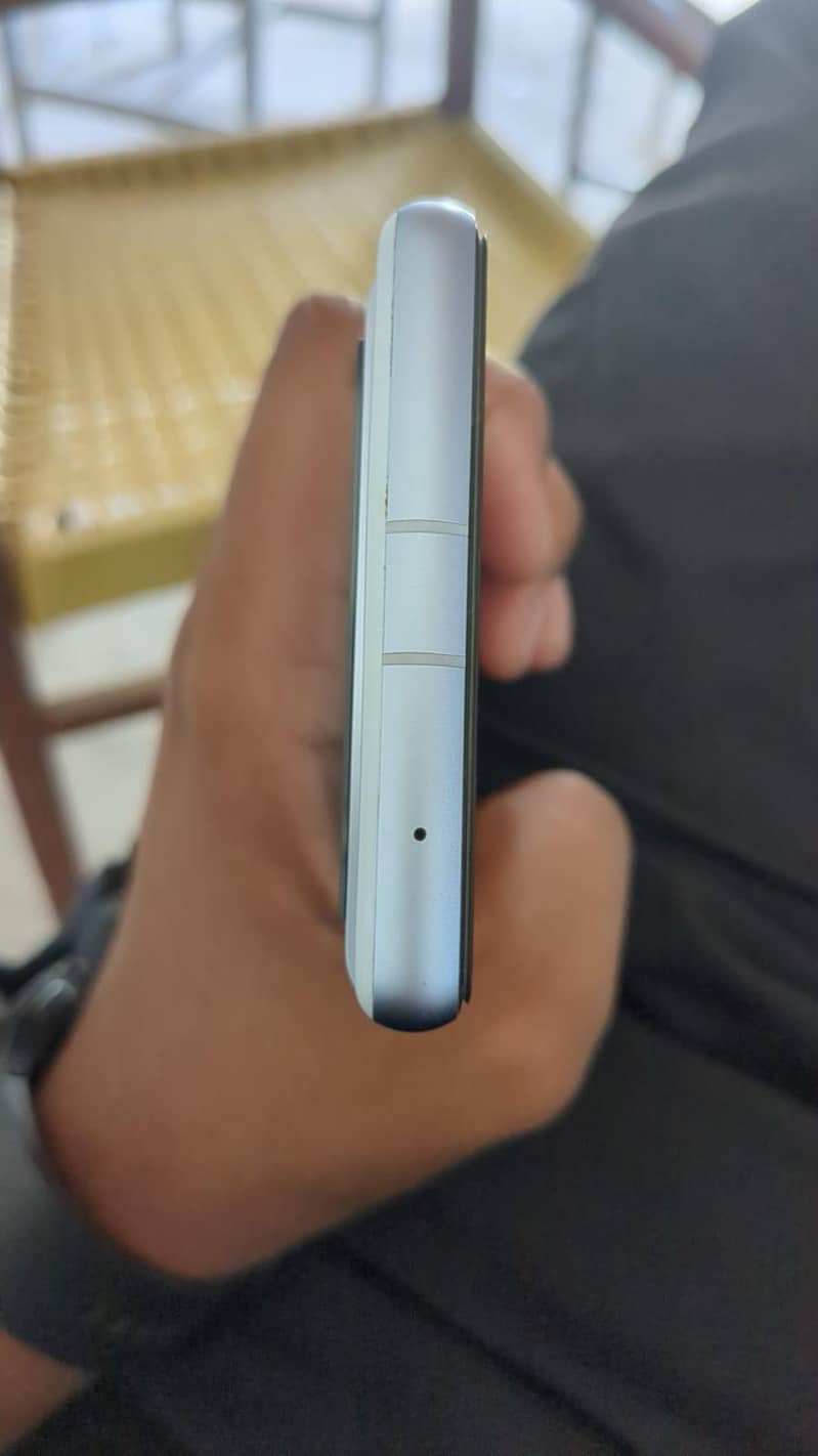 Google Pixel 7a 4