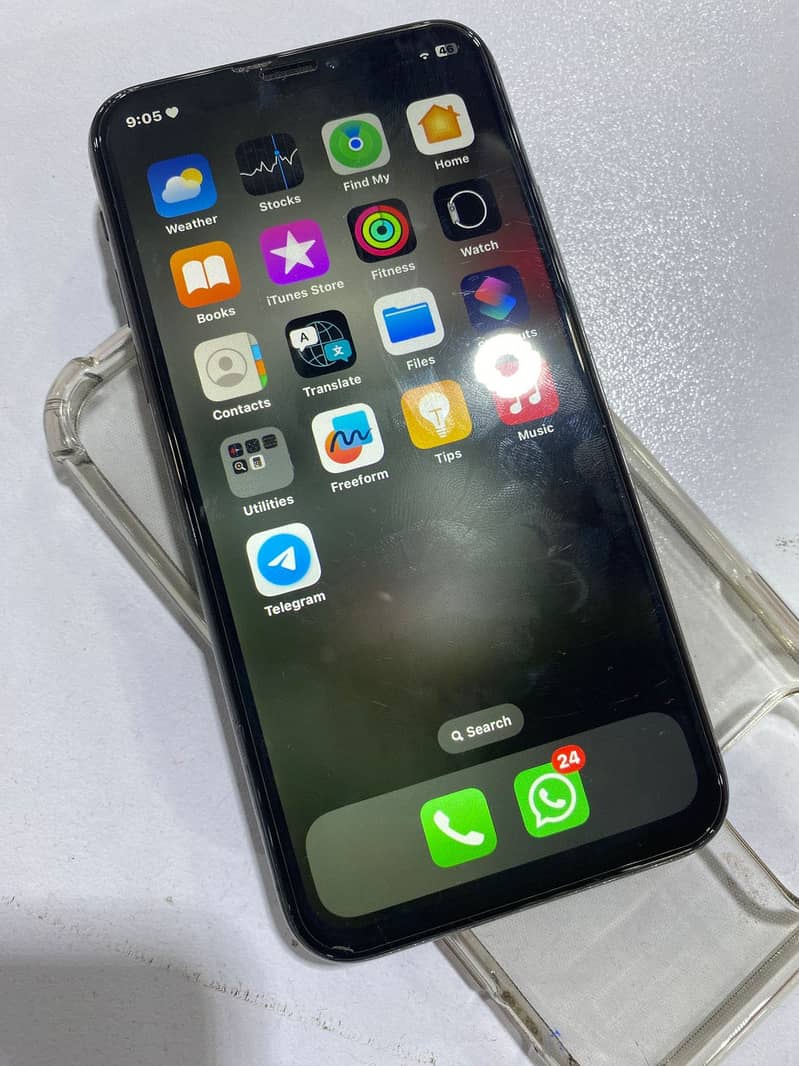 Apple iPhone X 3