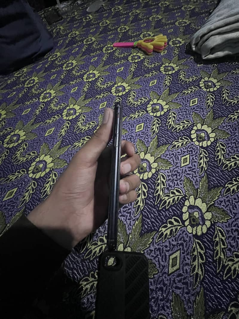 Apple iPhone 2