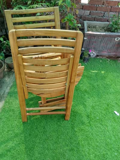 Outdoor Folding Chairs and Table