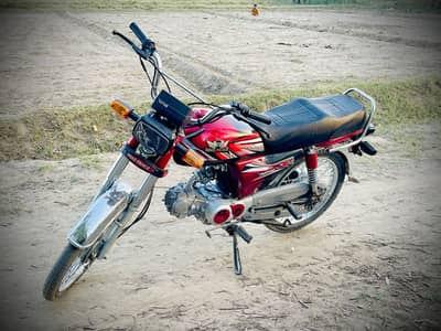 New bike ha all ok original tanki tapey sath  applied for
