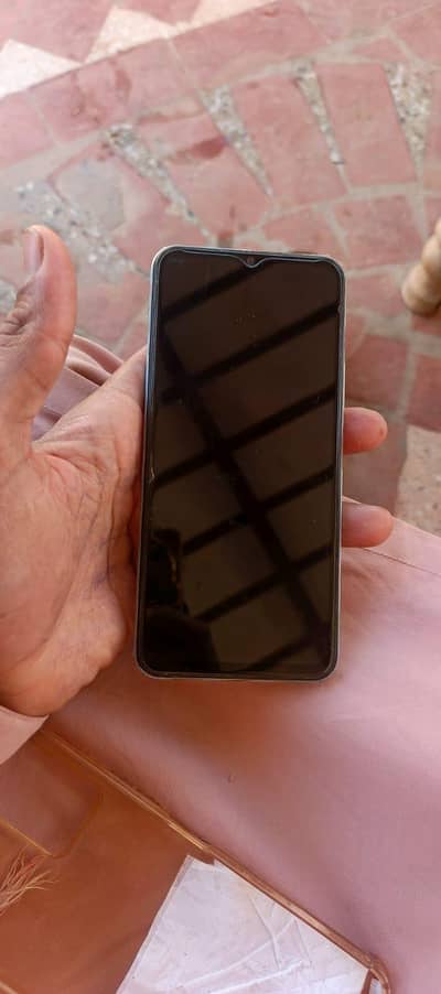 Vivo V21