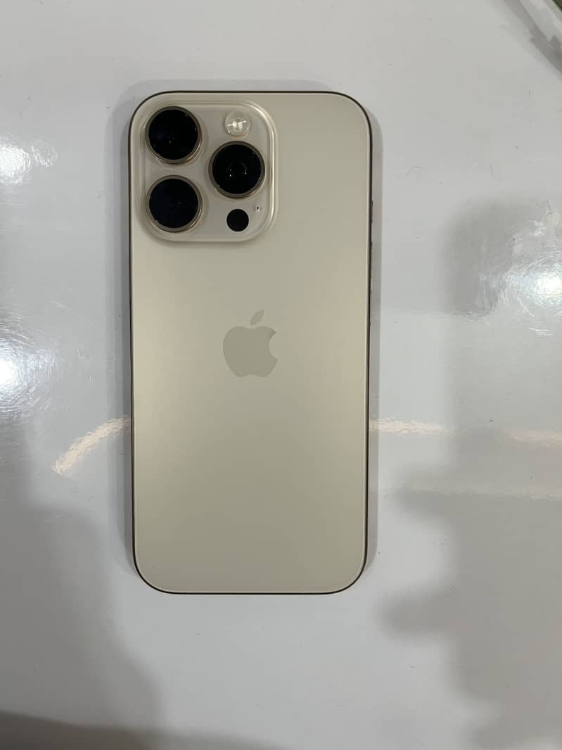 Apple iPhone 16 Pro 0
