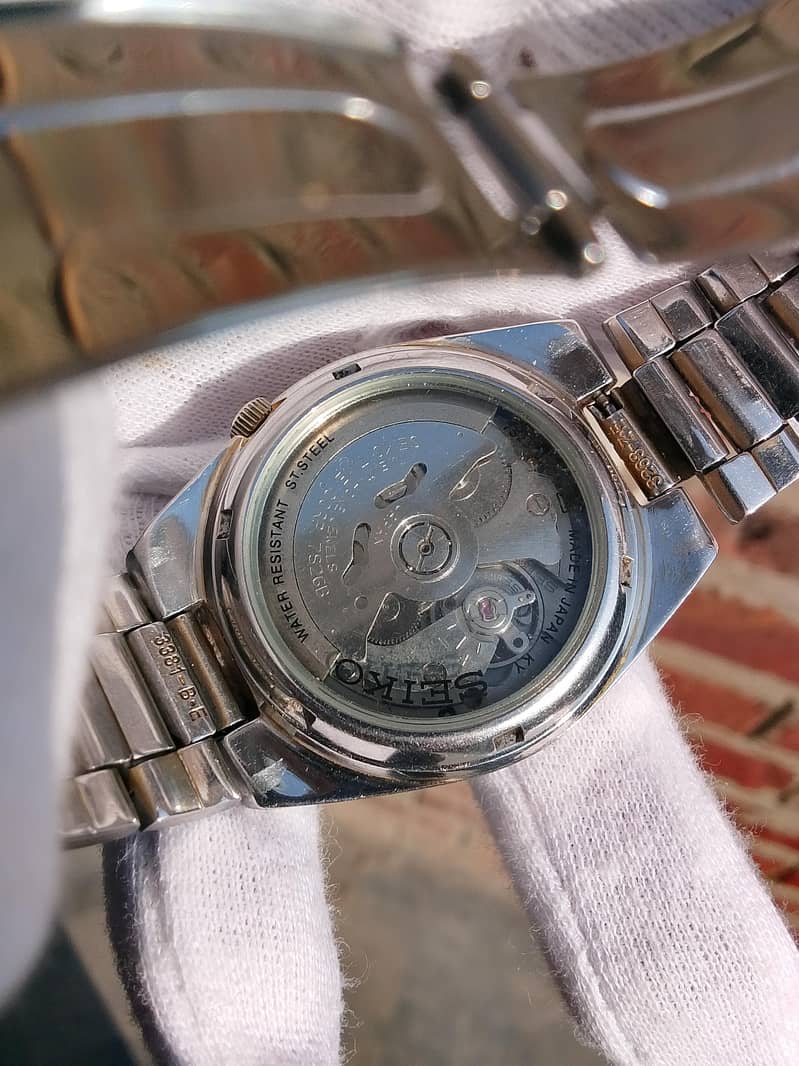 seiko automatic 8