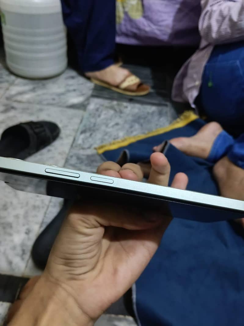 Realme Note 60x 0