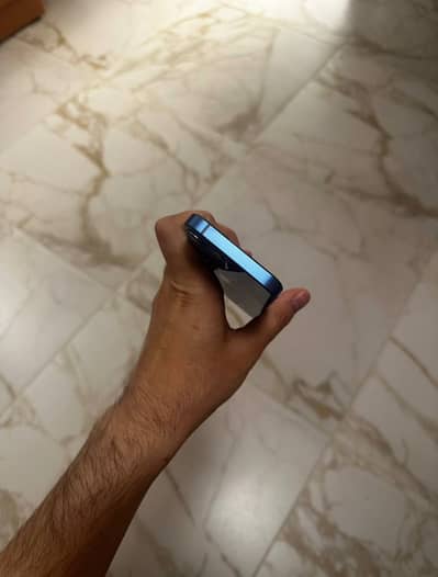 Apple iPhone 13 mini