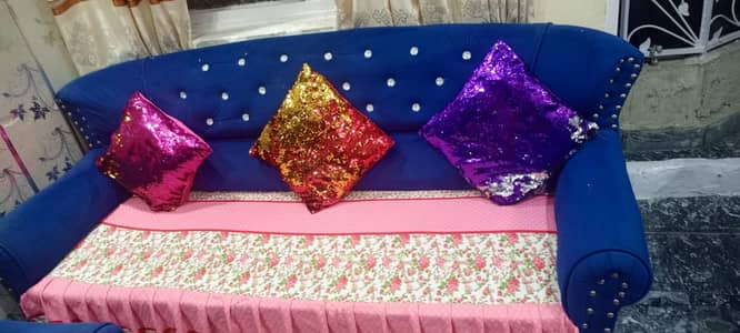 5 Seater Velvet Sofa Set + Dressing Table for Sale