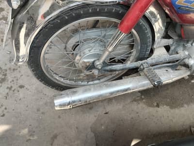 Honda cd 70 tyre