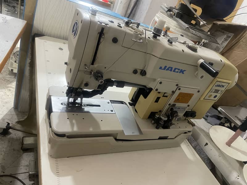 Jack button hole machine. Kaaj 0