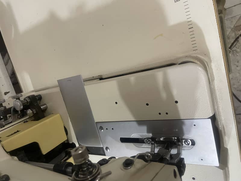 Jack button hole machine. Kaaj 3