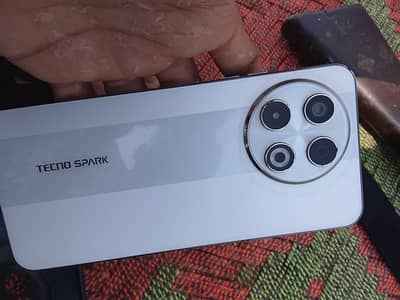 Tecno SPARK 30 Pro