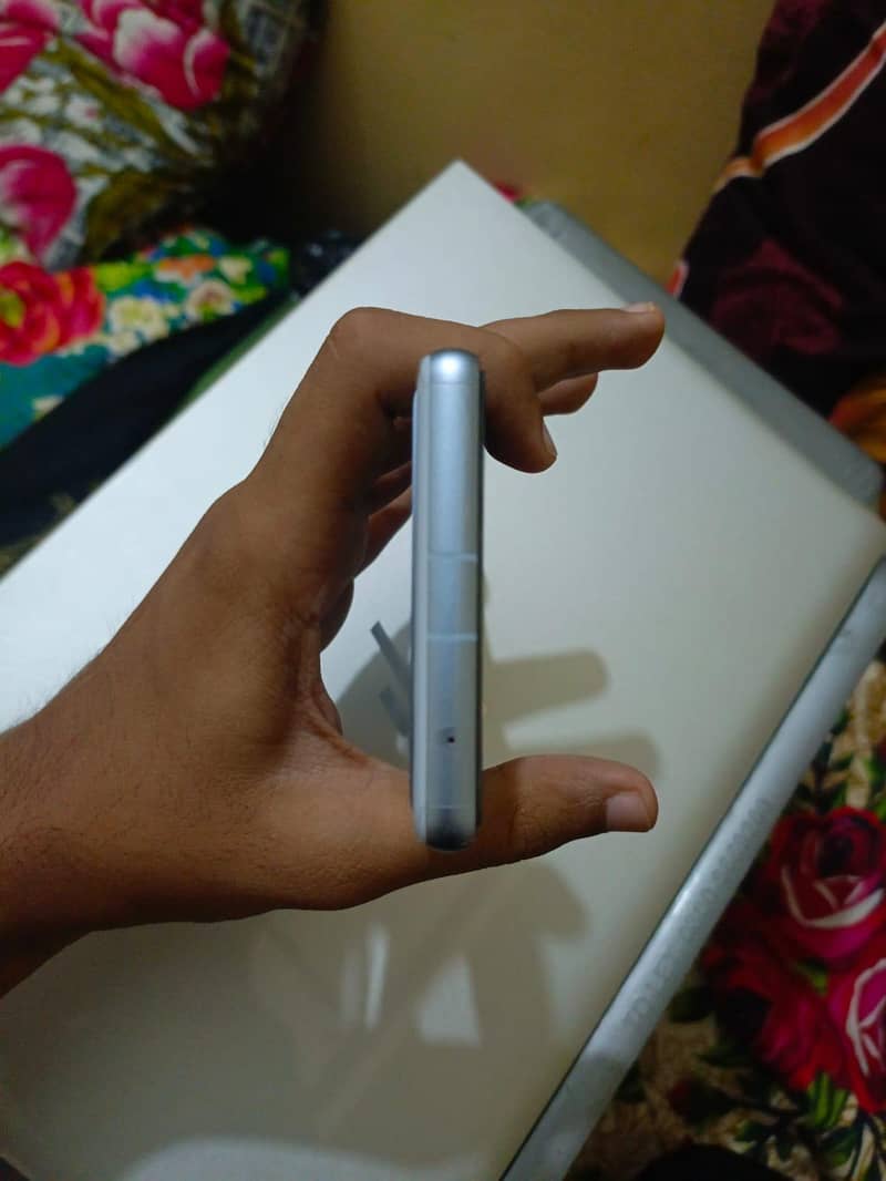 Google Pixel 7a 3