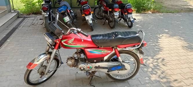 Honda CD 70 2015