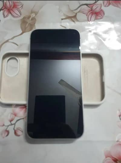 Apple iPhone 16e