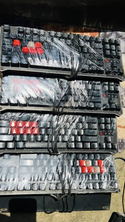 Bloody Gaming Keyboard Original Excellent Condition | 4 Pieces