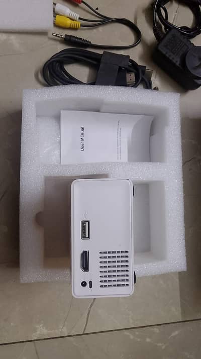 led projector for sale like Sony Phillips epsone cannon monstor
