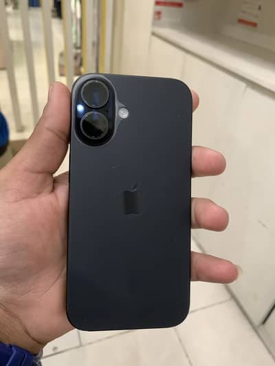 Apple iPhone 16