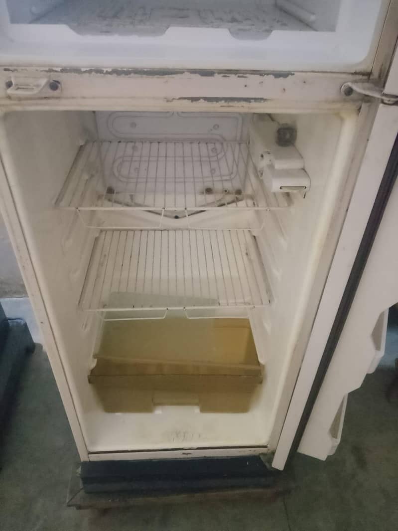 refrigerator 2