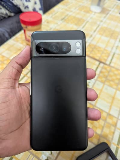 Google Pixel 8 Pro