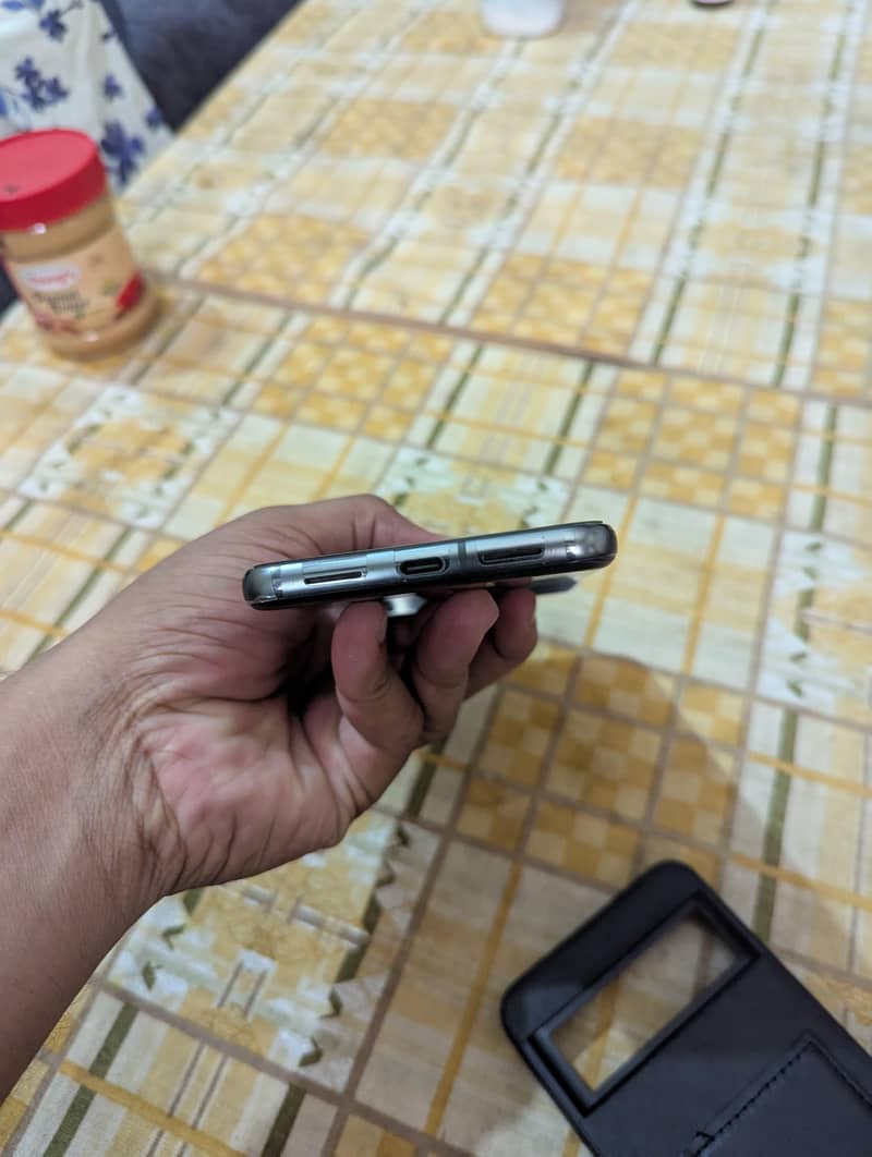 Google Pixel 8 Pro 4