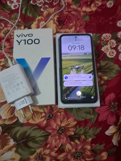 Vivo Y100 With Original Box Fast Flash Charger 8GB Ram 128GB Memory