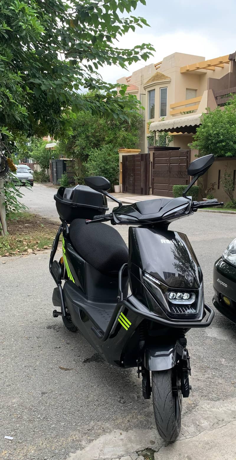 Revoo C32 2