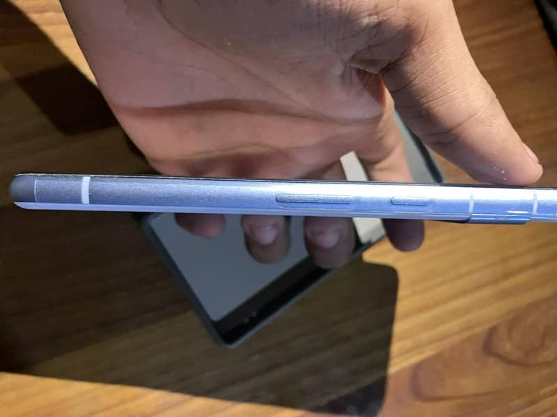 Google Pixel 7a 2