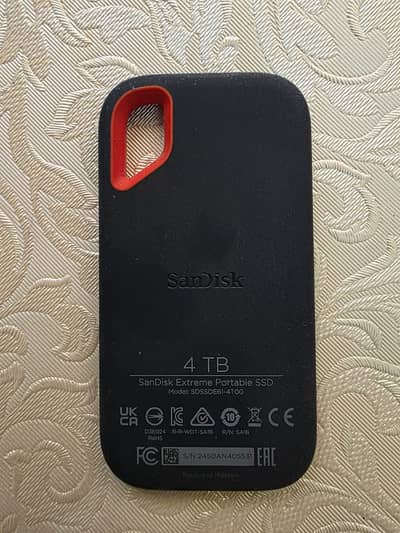 SanDisk Extreme Portable SSD 4TB | 100% Health | NVMe | 34 Hrs Use
