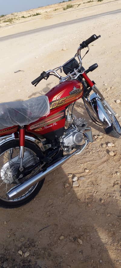 Unique Plus 25-26 model Exchange possible with Honda