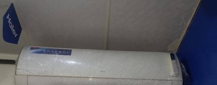 Tcl 1.5 ton Dc inverter heat and cool genuine gas no repair