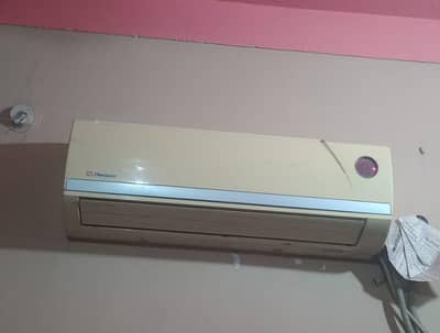 Ac for urgent sale