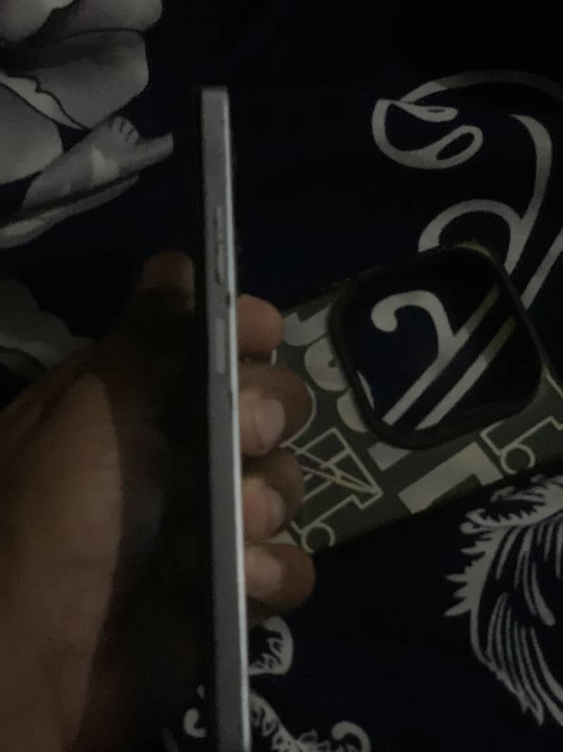 Infinix 4