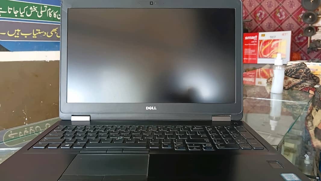 Dell  Latitude E5570 5