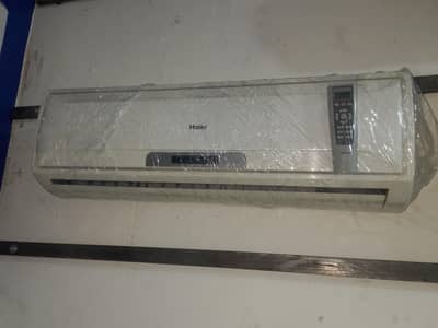 Haier 1 ton Non inverter No rapier lush condition