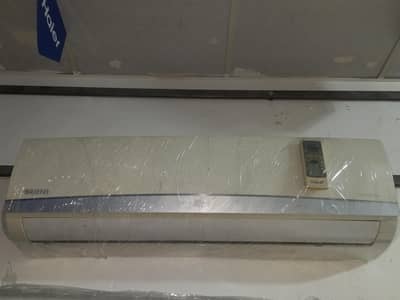 Orient 1.5 ton Non inverter No rapier genuine gas lush condition