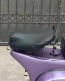 vespa seat single