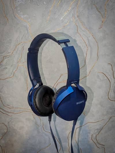 Sony headphones MDR-XB550