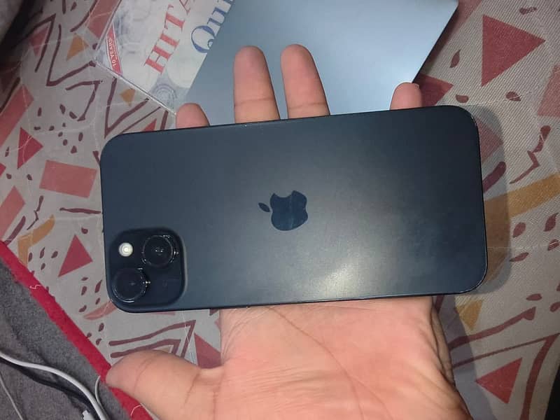 Apple iPhone 15 plus 2