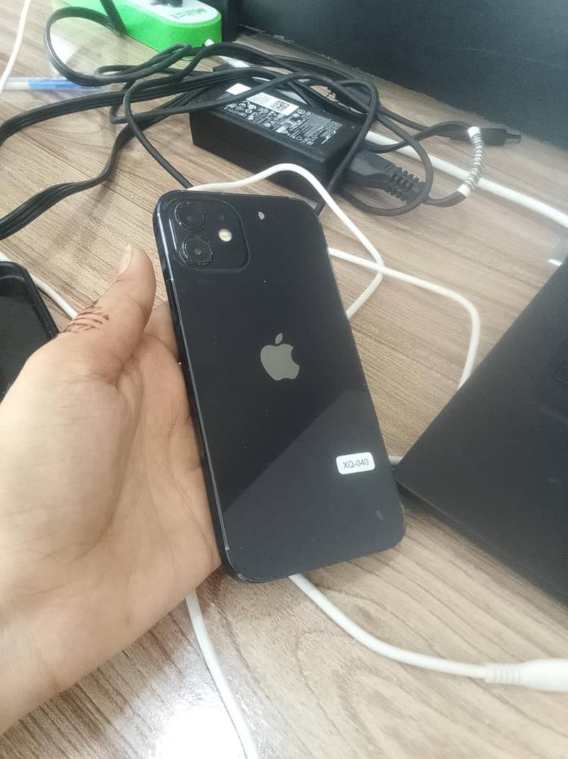 Apple iPhone 12 0