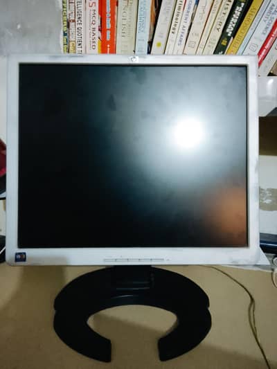 PC monitor for sell with attached cable